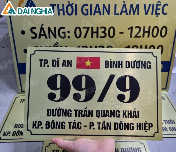 Xu hướng sử dụng biển màu đồng