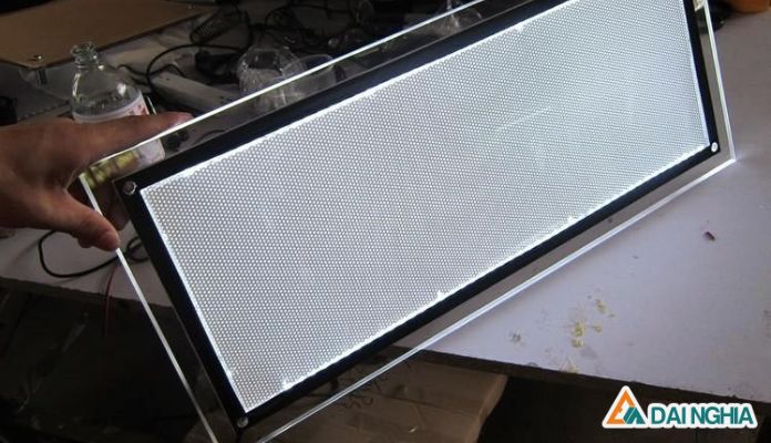 Tấm Mica dẫn sáng và hệ thống đèn LED 3D